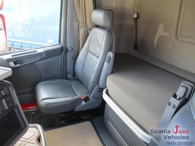 Lesnický nákladní automobil Scania R 450 LB6x2*4HNB Kompl Zug