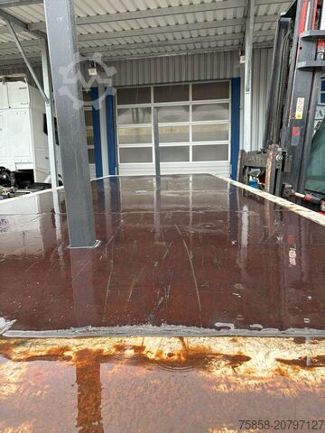 Swap body open Krone Plattform 7,82m mit Steckrungen mittig