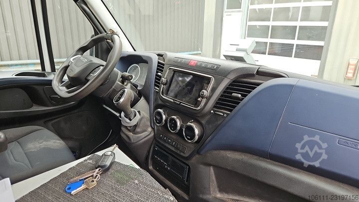 Furgão de teto alto IVECO Daily Kasten HKa 70 C V Radstand 4100