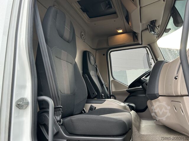 Lagaminas DAF XB 290 FA / 16 Ton / Nieuwe Tacho V2 / Box / La...