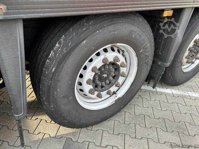 Kofer Schmitz Cargobull SCB S3B / Box Trailer / 2x Liftas / APK TUV 09-26