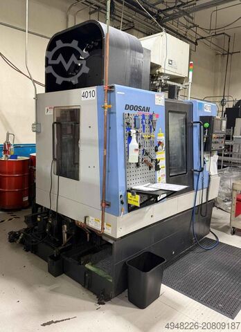 4-Achsen-Vertikal-Bearbeitungszentrum Doosan MV3016L