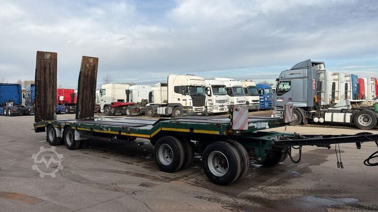 Cargador bajo Schwarzmüller T4 G01VBN1 (40.000 KG / BLATGEFEDERT / VERBR AU...