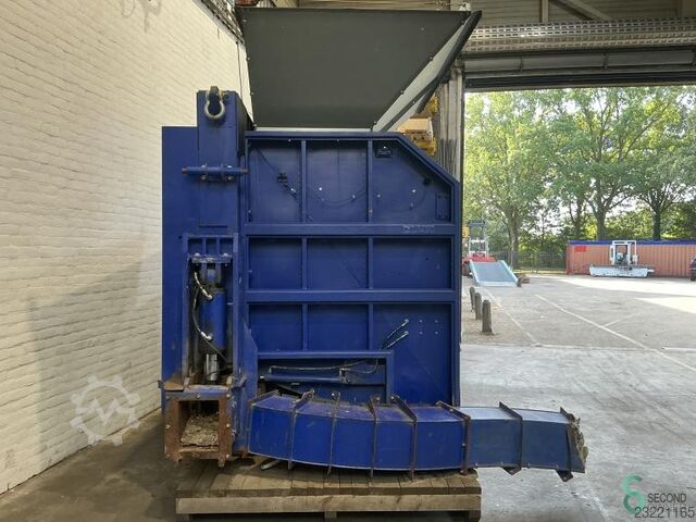 Shtypëse për briketa Strautmann BrikPress HP/NP 240, viti 2016 Strautmann BrikPress HP/NP 240