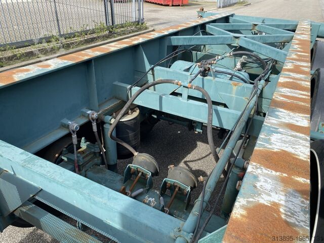Konteinerių vežimas Burg 20 Ft. Container/Tipper , Steel Suspension