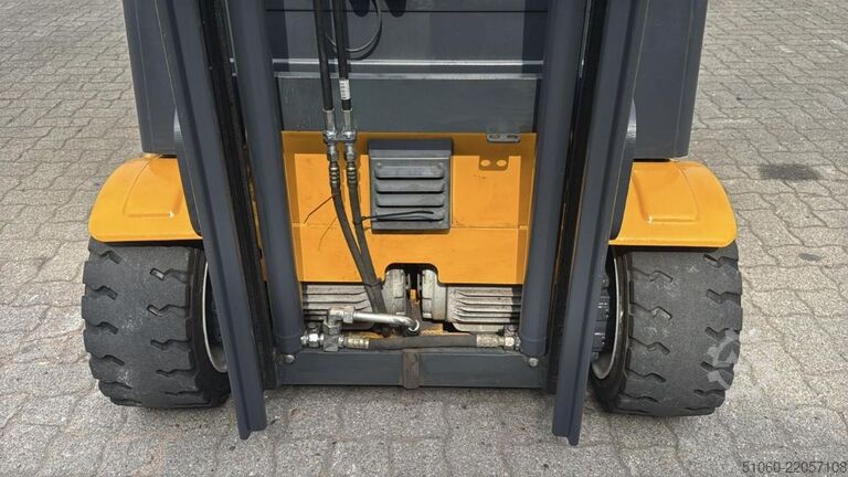 Carrello elevatore elettrico a 4 ruote Jungheinrich EFG320