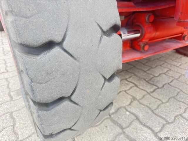 Empilhadeira diesel Linde H80D-900-03