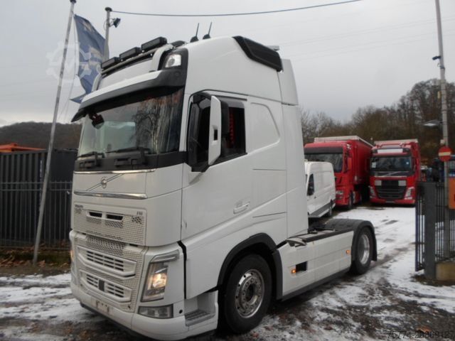Standardni tegljač VOLVO FH 460 XL/ VOLLSPOILER
