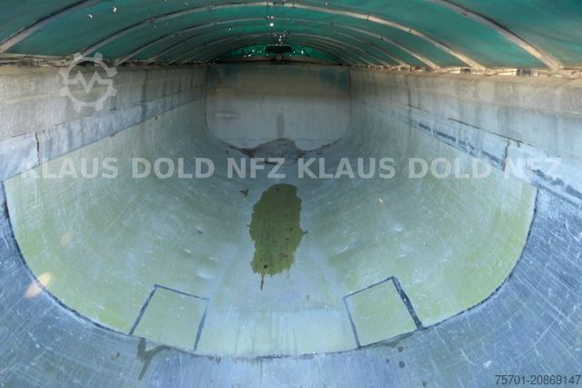 Kipper Auflieger SCHWARZMÜLLER SM Kippmulde Plane SAF-Achsen Kamera