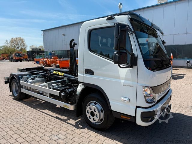 Camión portacontenedores de gancho FUSO Fuso Canter 9c18 Abrollkipper