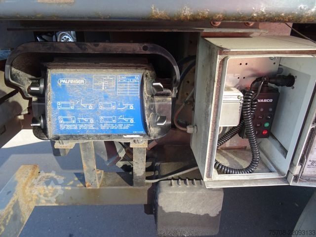 箱式半挂车 ACKERMANN-FRUEHAUF 2-Achs*11,8m*gelenkt*LBW*Frigoblock*Liftachse