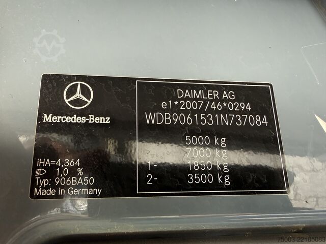 Tovornjak s montažno dvigalko Mercedes-Benz Sprinter 516 Kran Fassi F40