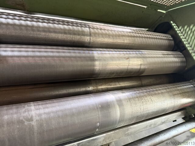 Endireitadeira de chapas com linha de corte ao comprimento Griebel BRA 1550 * 2mm