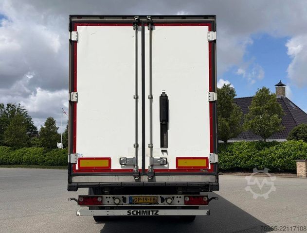 Rashladna poluprikolica SCHMITZ CARGOBULL SCB*S3B THERMO KING SLXe 300 FLOWERWIDE 270 CM H