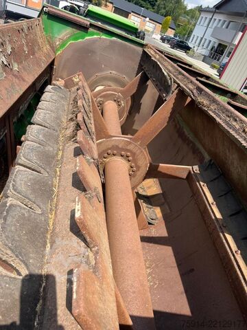 Tehnologie de furajare Keenan Mech Fiber 300