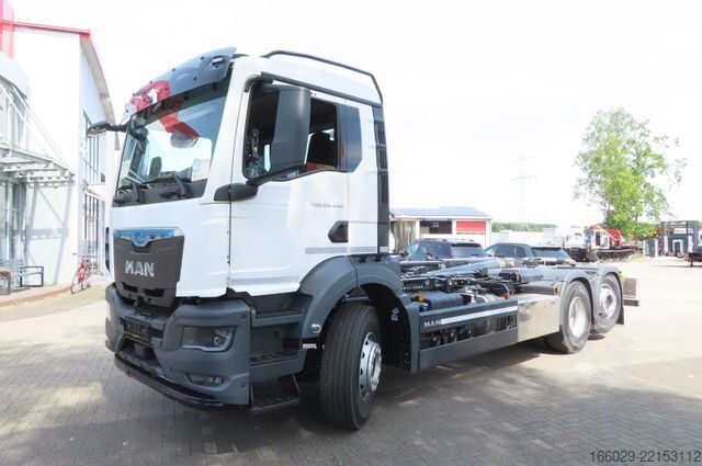 Roll-off tipper truck MAN TGS 26.440 6x2-4 BL CH