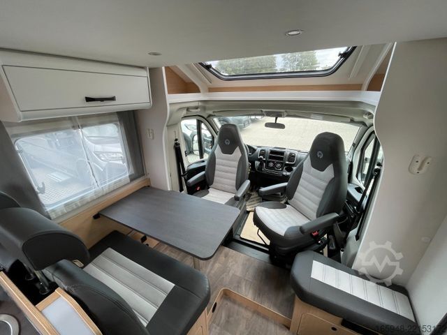 Halvintegrerad husbil SUNLIGHT T 67 S Adventure Edition | Automatik, Hubbett