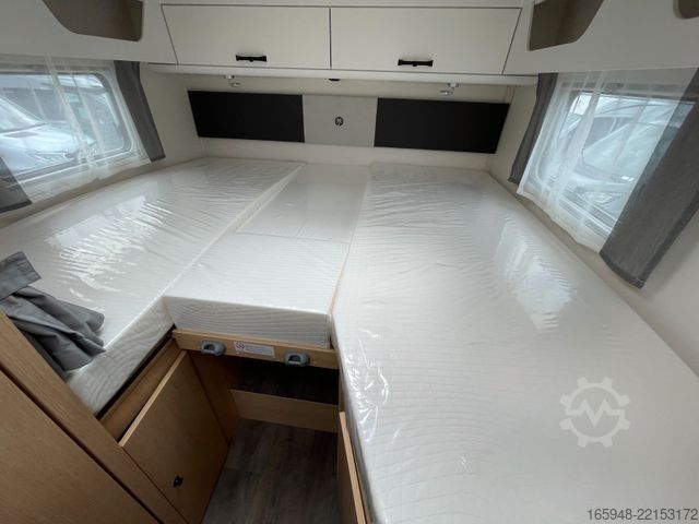 Halvintegrerad husbil SUNLIGHT T 67 S Adventure Edition | Automatik, Hubbett