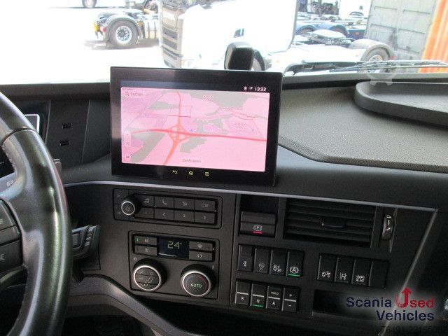 Trattore stradale standard Volvo FH 500 Globetrotter XL / Navigation / ALCOA