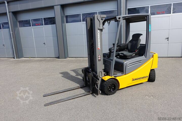 Gabelstapler Jungheinrich 2t Elektro EFG 320 Triplex 4,4m SS GEL
