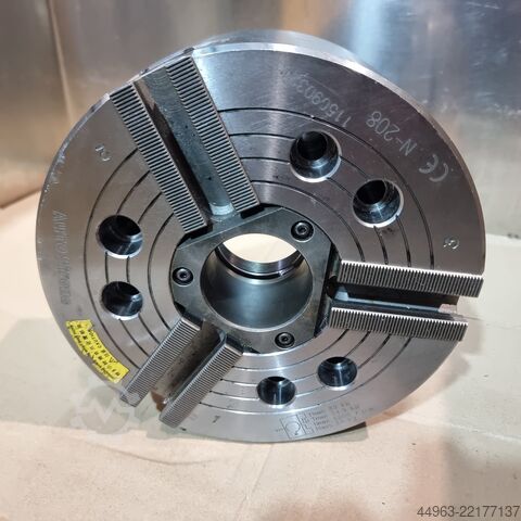 Plato autocentrante de tres garras ø200mm AUTOStrong N208
