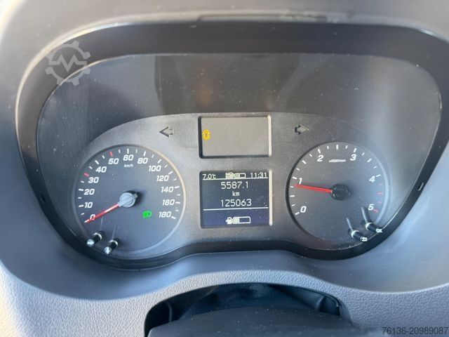 รถตู้หลังคาสูง MERCEDES-BENZ Sprinter Kompakt Hochdach AHK Standheizung