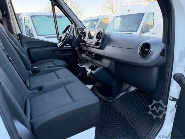 รถตู้ตู้เย็น MERCEDES-BENZ Sprinter Klima 2x Schiebetür Lebensmittel L1H1