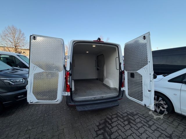 รถตู้ตู้เย็น MERCEDES-BENZ Sprinter Klima 2x Schiebetür Lebensmittel L1H1