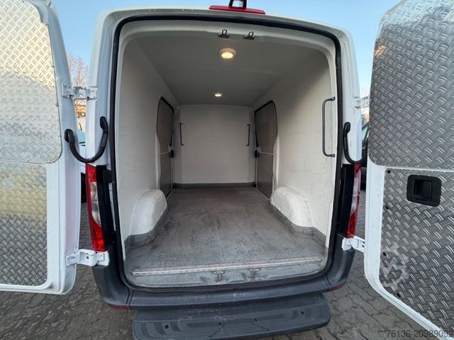 รถตู้ตู้เย็น MERCEDES-BENZ Sprinter Klima 2x Schiebetür Lebensmittel L1H1