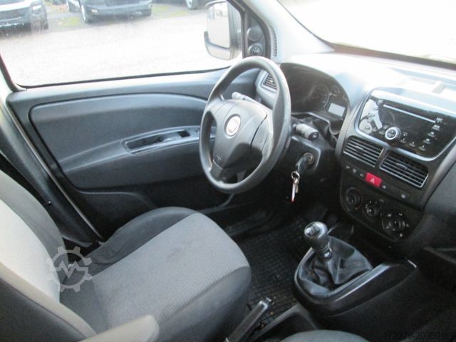 Chladiareň dodávka FIAT Doblo 1.6*Maxi-Carrier Tiefkühler*Euro5*