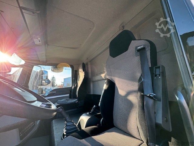 รถตู้ผ้าม่านข้าง MAN TGL 8.220 4x2 BL ¤6d 8,6to. Schalter A/C LBW