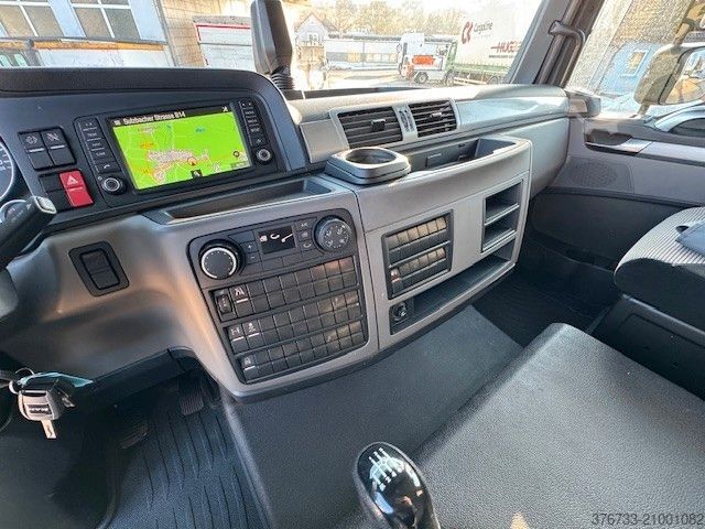 รถตู้ผ้าม่านข้าง MAN TGL 8.220 4x2 BL ¤6d 8,6to. Schalter A/C LBW