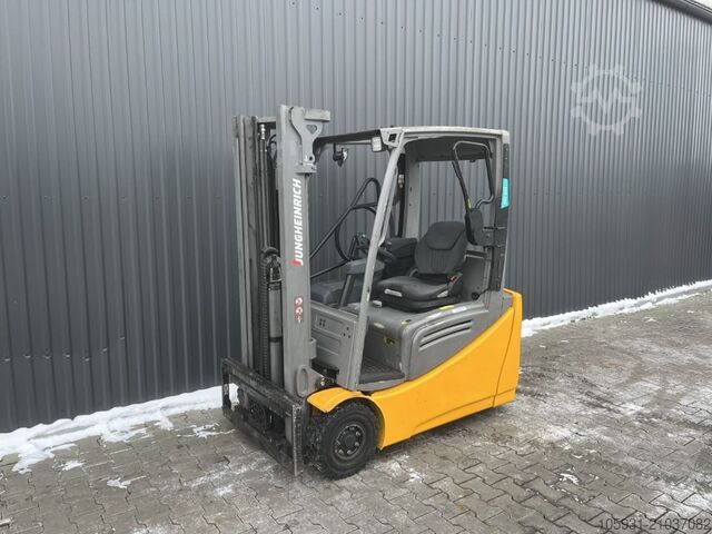 Carrello elevatore elettrico a 3 ruote Jungheinrich EFG216