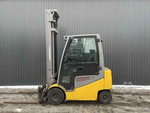 Carrello elevatore elettrico a 4 ruote Jungheinrich EFG425k