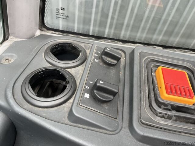 Carrello elevatore elettrico a 4 ruote Jungheinrich EFG425k