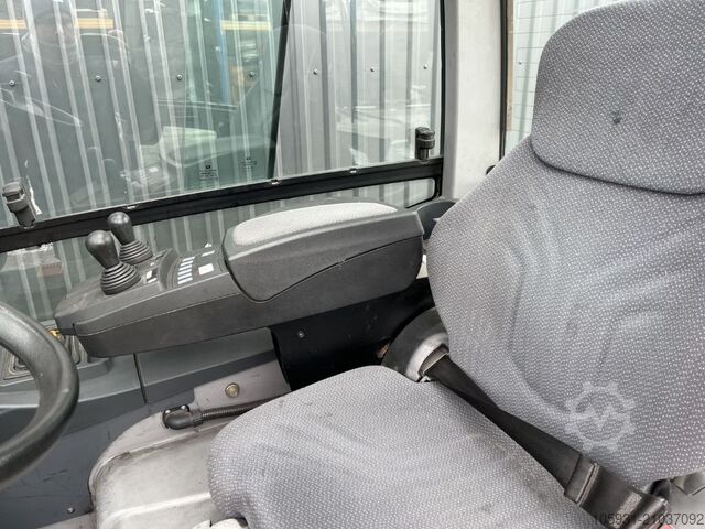 Carrello elevatore elettrico a 4 ruote Jungheinrich EFG425k