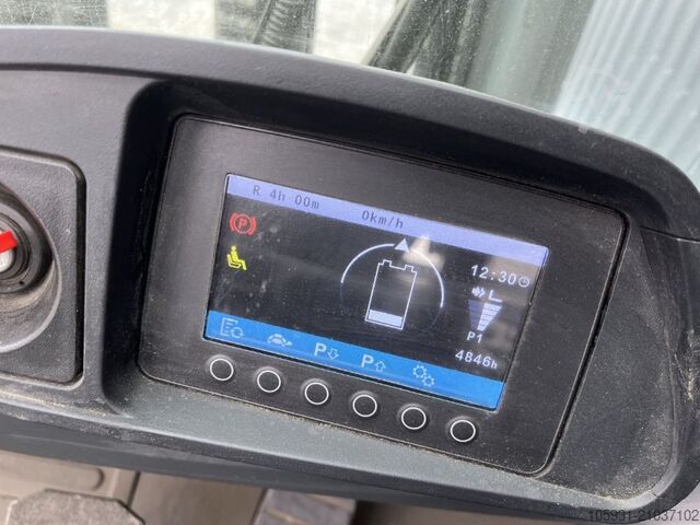 Carrello elevatore elettrico a 3 ruote Jungheinrich EFG216