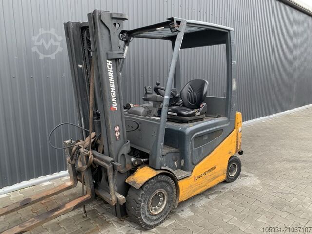 Carrello elevatore elettrico a 4 ruote Jungheinrich EFG425k