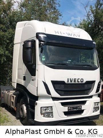 Standard tractor unit IVECO Stralis Hi Way