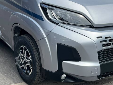 Autocaravana semi-integrada Carado VAN V347 pro +