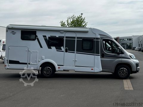 Autocaravana semi-integrada Carado VAN V347 pro +