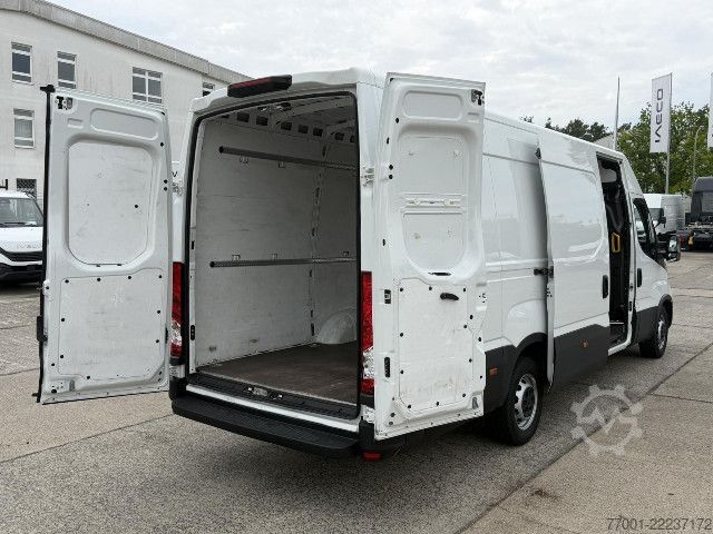 Фургон з високим дахом IVECO 35S16 V aktuelles Modell / MAXI