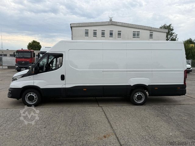 Фургон з високим дахом IVECO 35S16 V aktuelles Modell / MAXI