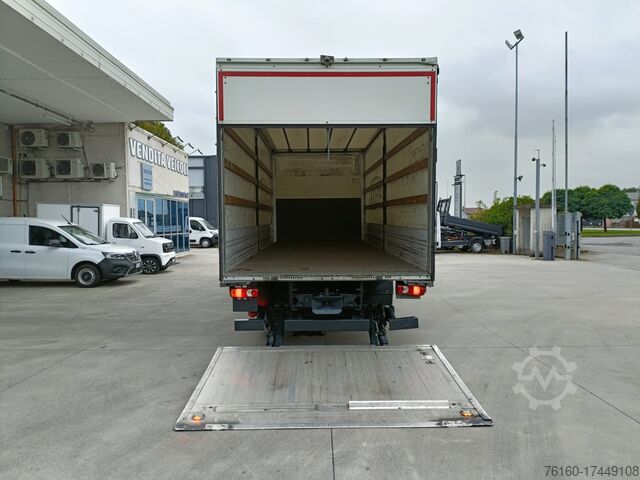 トラック Iveco EuroCargo 120