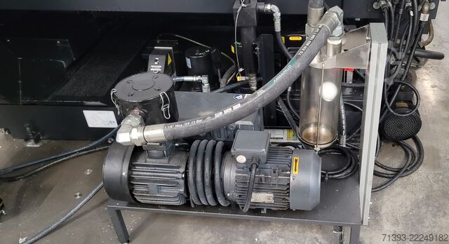 যন্ত্রপাতি কেন্দ্র DOOSAN DNM 6700L