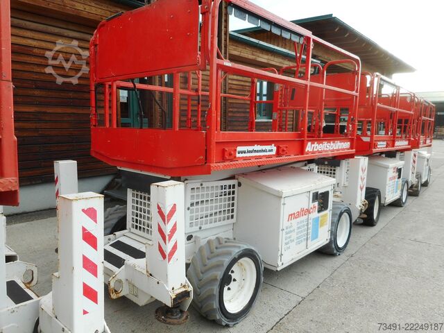 টেলিস্কোপিক কাজের প্ল্যাটফর্ম JLG 260MRT Diesel Allrad 9,92 Meter