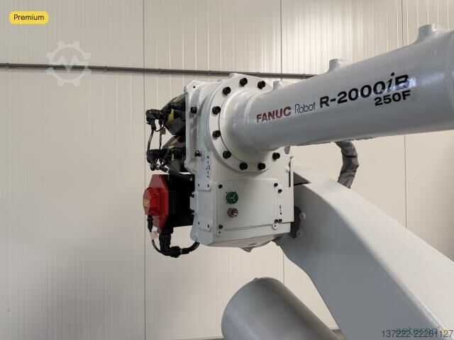 Atnaujintas pramoninis robotas — 1 metų garantija FANUC R-2000iB/250F