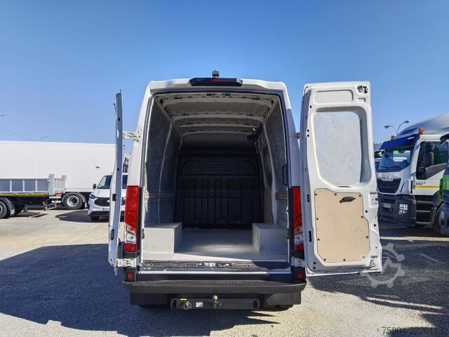 Panelinis furgonas Iveco DAILY 35C