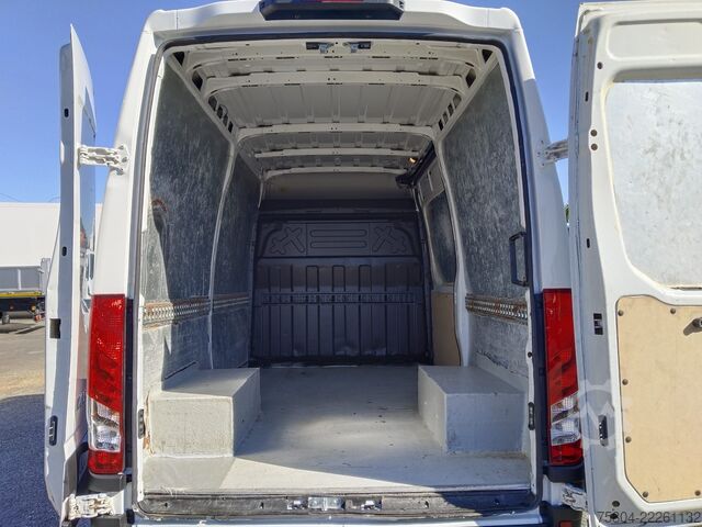 Panelinis furgonas Iveco DAILY 35C