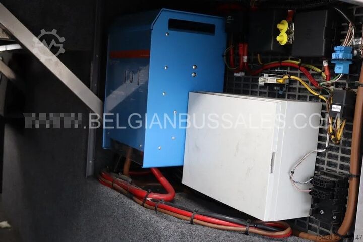 Autobus Van Hool EX 16 M/LIIFT